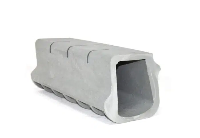 PolyChannel - PolyKerb Drainable Centre Stone 0.5mtr length / Half Battered